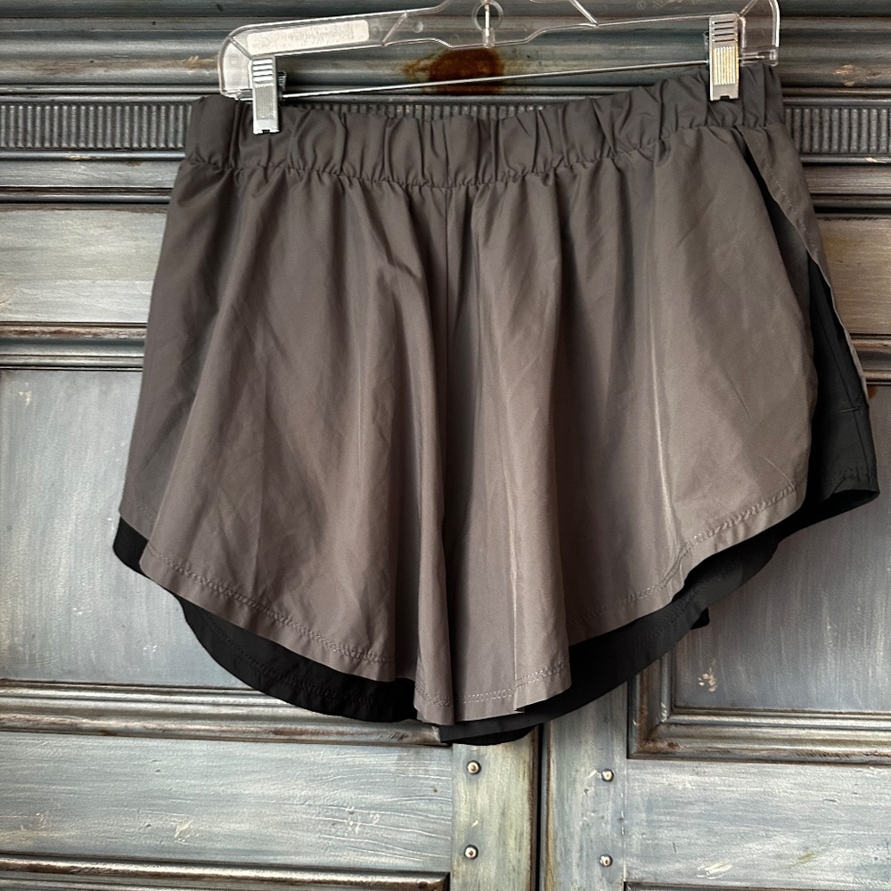 FP Movement Hardio Cardio Shorts Gray Size L - Picture 8 of 10
